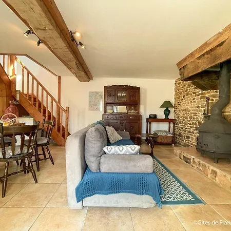 Maison Individuelle Avec Et Jardin, Pres De Domfront - Fr-1-497-101 別荘