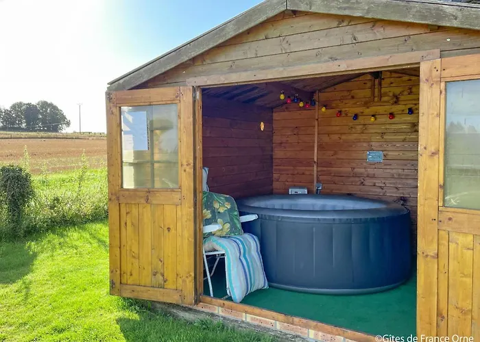 Feriehus Maison Individuelle Avec Et Jardin, Pres De Domfront - Fr-1-497-101