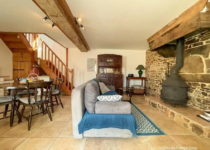 Maison Individuelle Avec Et Jardin, Pres De Domfront - Fr-1-497-101 Feriehus